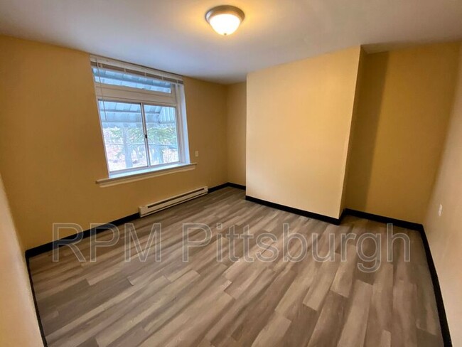 Building Photo - 1015 Gerritt St