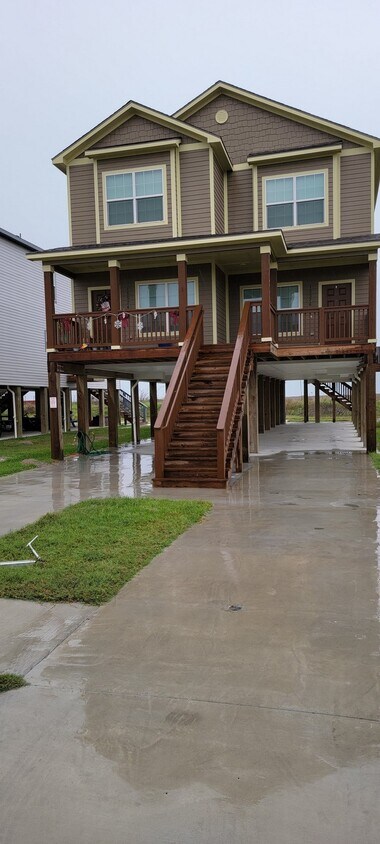 Primary Photo - 15576 Palmira Ave