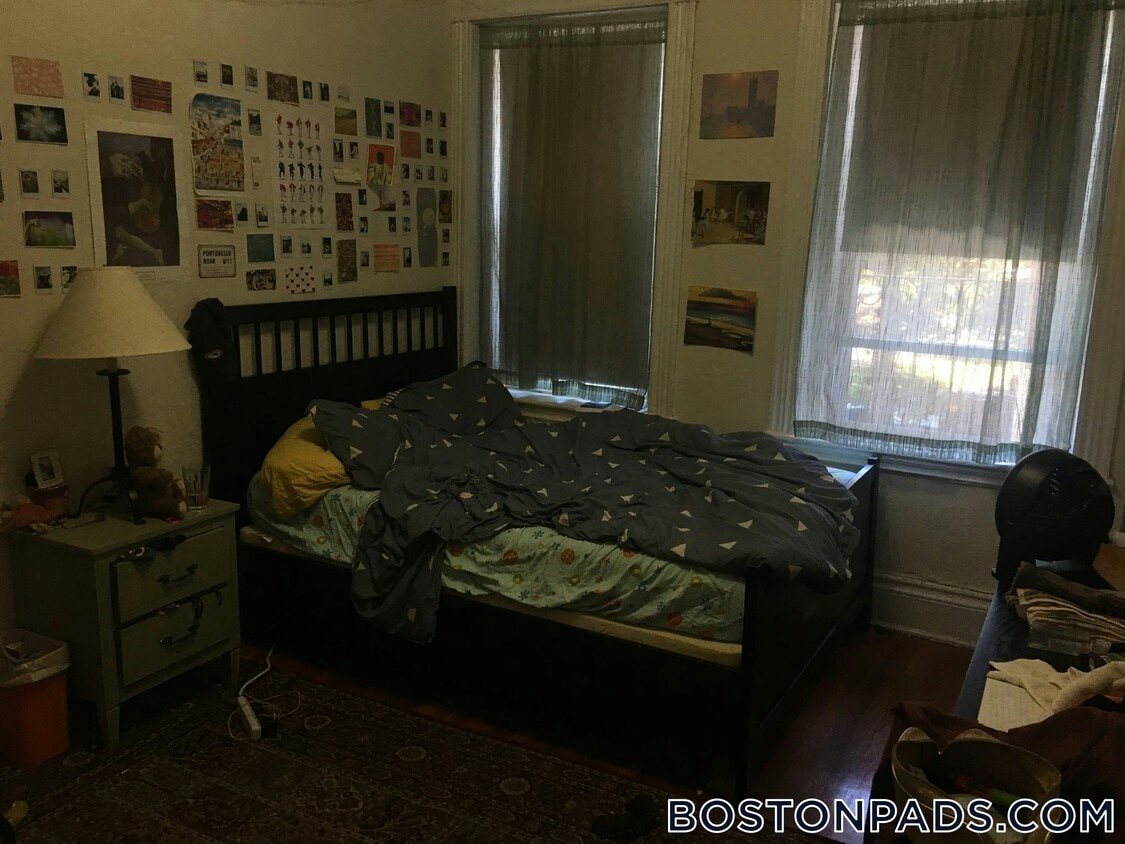 Primary Photo - 1350 Commonwealth Ave