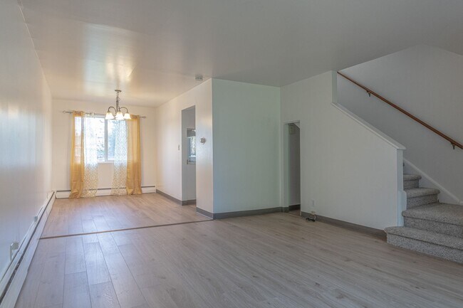 Foto del edificio - 1227/1229 McCarty Ave.
