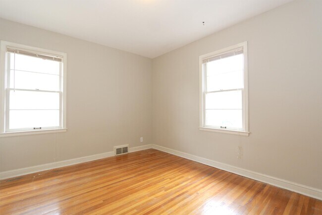 Building Photo - 5137 Gorgas Ave