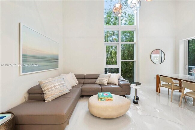 Foto del edificio - 455 NE 39th St