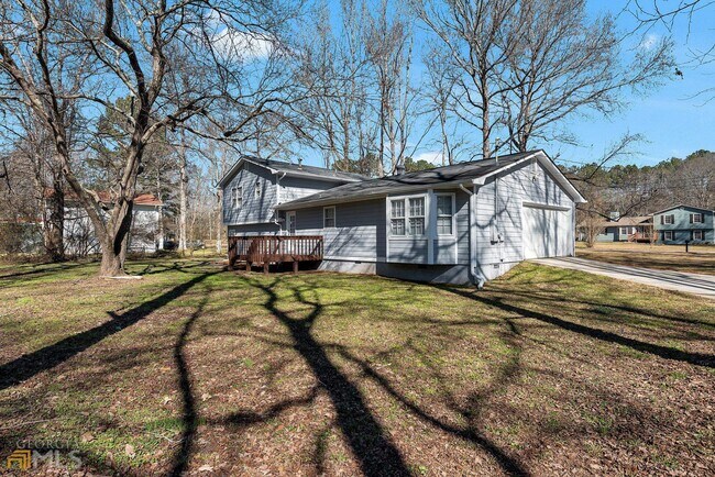Building Photo - 10 Nectarine Dr