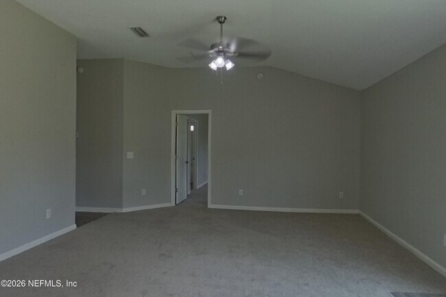 Foto del edificio - 6830 Shoreline Ln