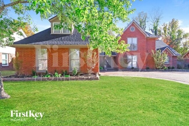 Building Photo - 8827 Dewberry Ln