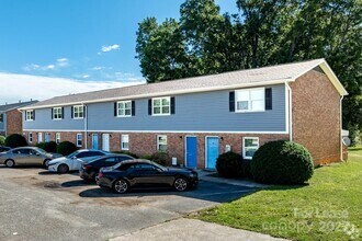 Building Photo - 1107 Keswick Pl