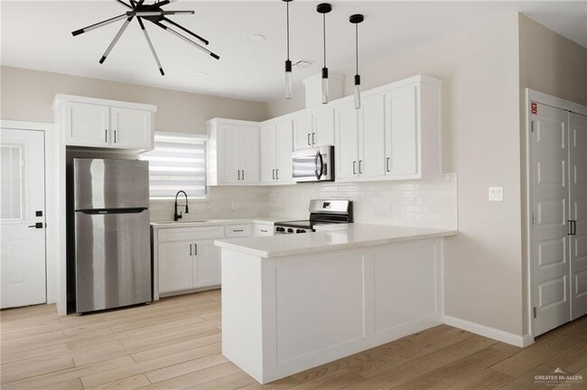 Foto del edificio - 10 Northwestern Ave