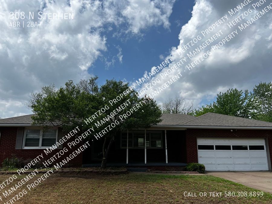 308 N Stephens St, Ponca City, OK 74601 House Rental in Ponca City, OK
