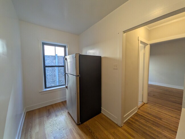 Building Photo - 3300 W Schubert Ave