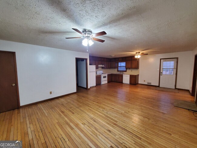 Foto del edificio - 112 Vincent Ave