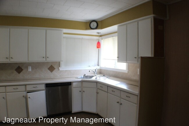 Building Photo - 3 br, 2 bath House - 4929 Weaver Rd