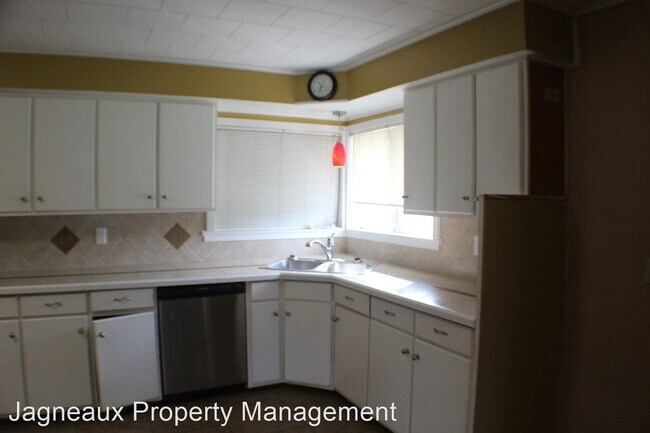 Foto del edificio - 3 br, 2 bath House - 4929 Weaver Rd