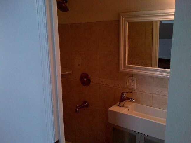 Foto del edificio - 3215 168th St