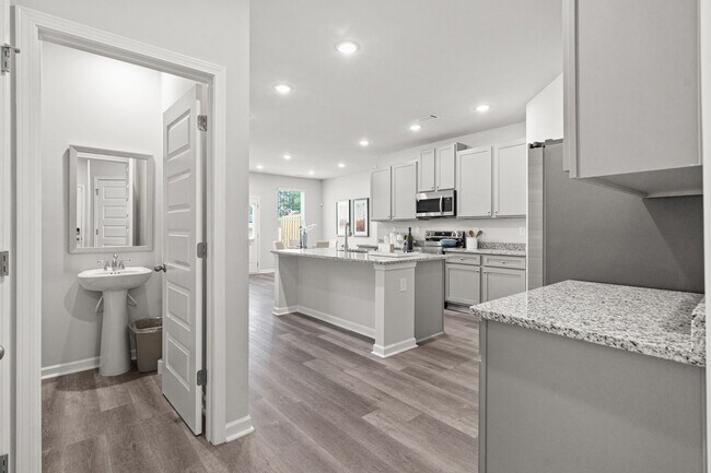 Building Photo - 3015 Dole Dr SW