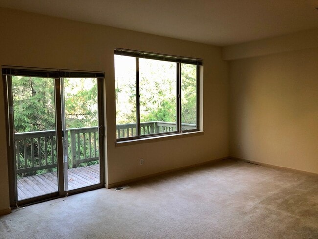 Building Photo - 2116 NW Boulder Way Dr