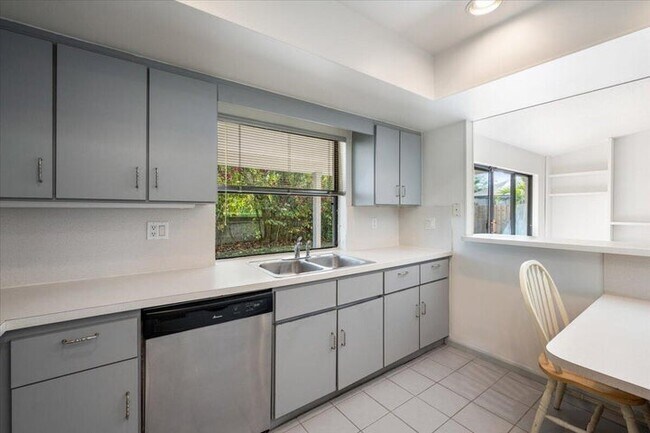 Foto del edificio - 2216 Amesbury Ct