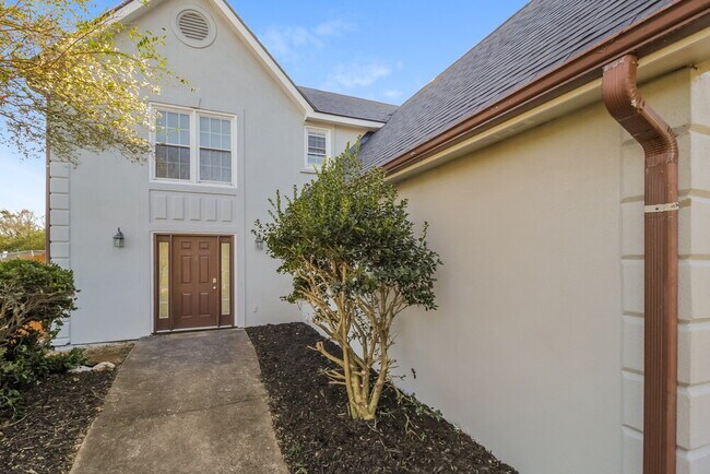 Building Photo - 5176 Ray Ct