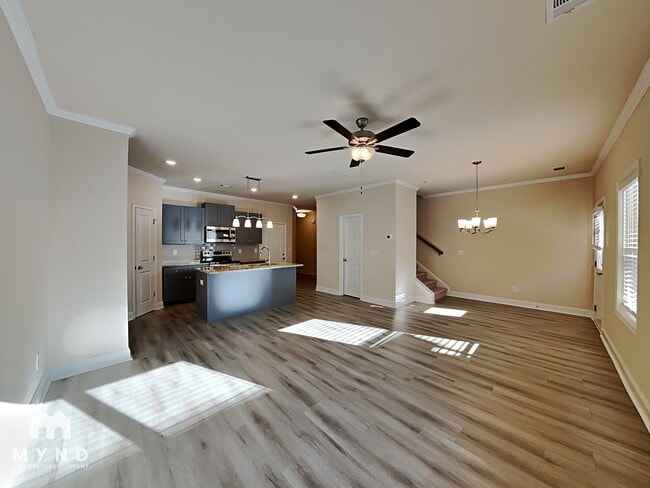 Foto del edificio - 61 Dewey Rd