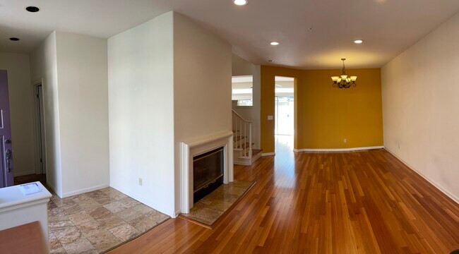 Building Photo - 510 Porpoise Bay Ter