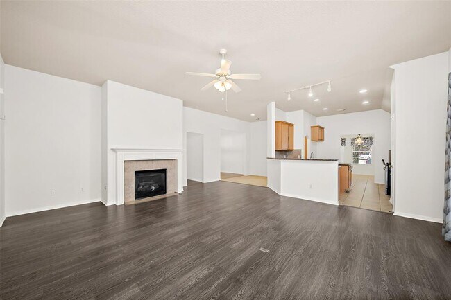 Building Photo - 18211 Juniper Creek Ln
