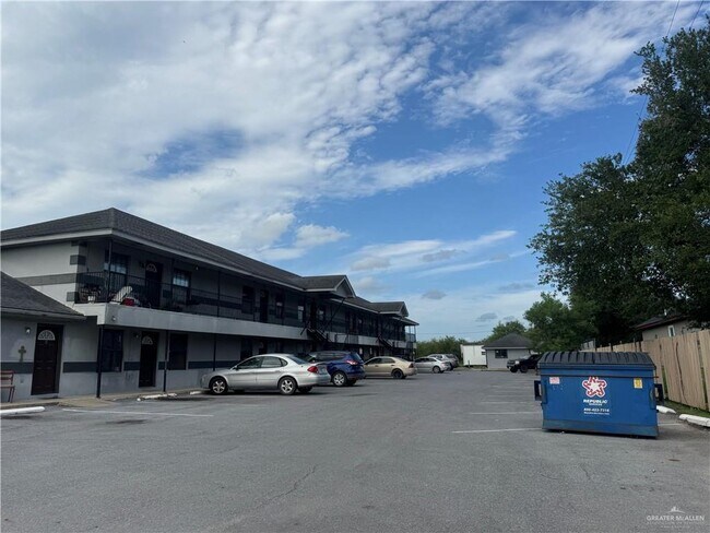 Foto del edificio - 2701 S Midway Rd