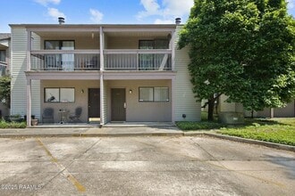 Building Photo - 110 W Bayou Pkwy