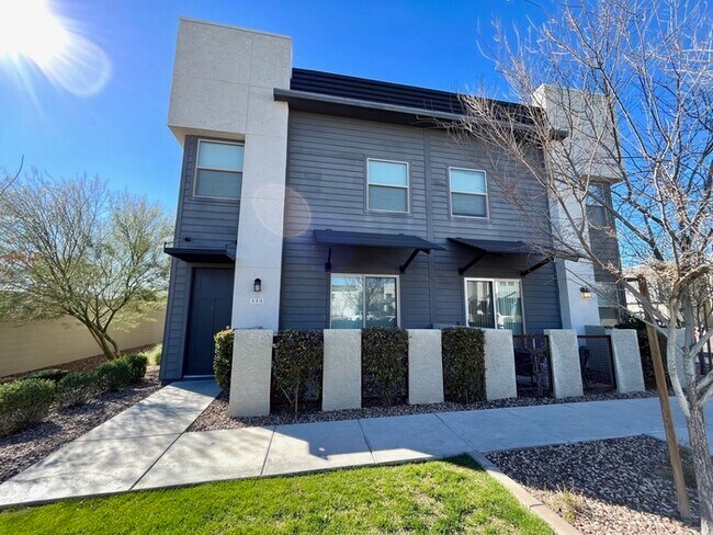 Foto del edificio - 7533 E Billings St