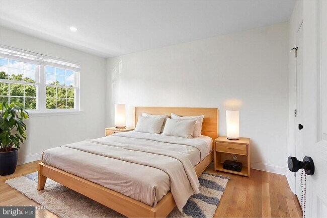Foto del edificio - 7414 Pohick Rd