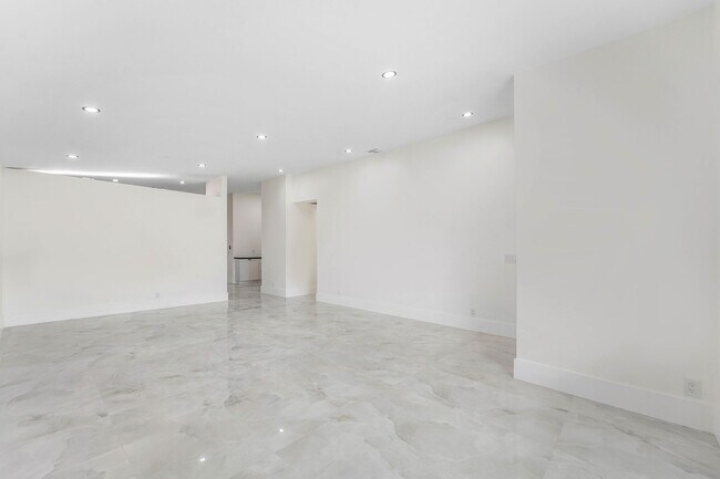 Foto del edificio - 1531 SW 102nd Terrace