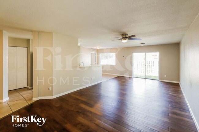 Foto del edificio - 2607 NW 14th St