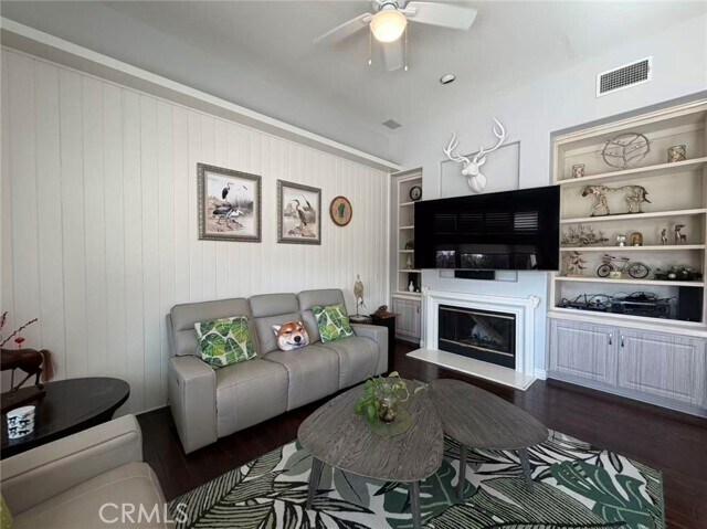 Foto del edificio - 2620 Cypress Point