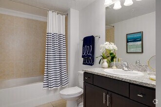 2 BR, 2 BA - 1100SF - Sierra Grande