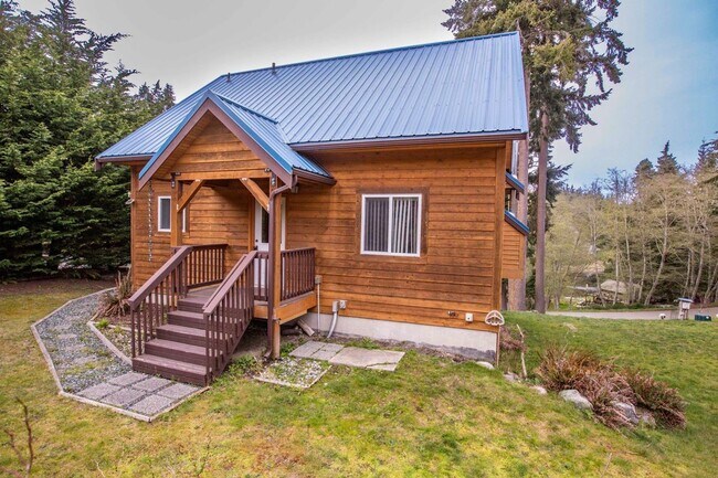 Foto del edificio - Lovely Honeymoon Lake Home!
