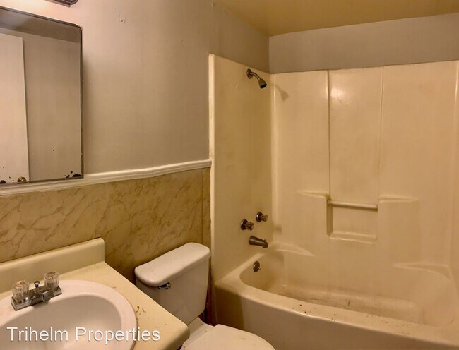 Building Photo - 5743 Horton Ave