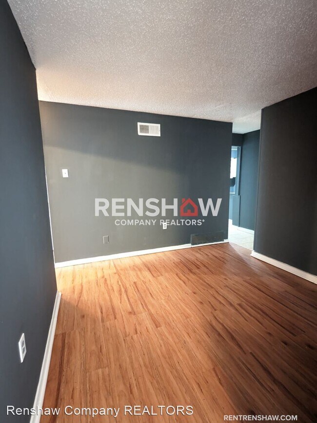 Building Photo - 2 br, 1 bath House - 640 Safari Dr