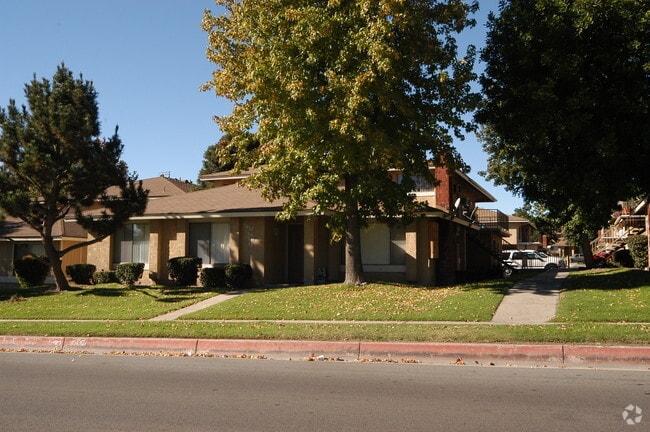 Building Photo - 7432 Carnelian St