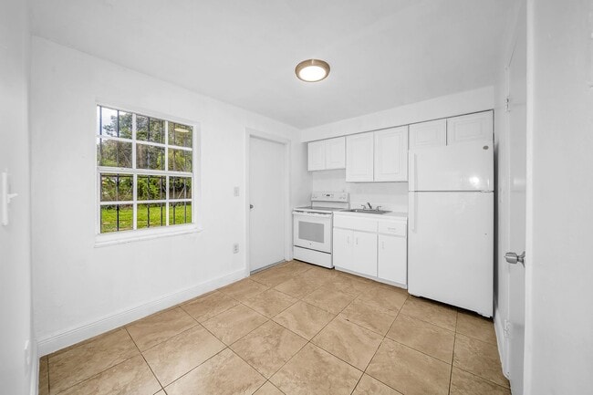 Building Photo - 2125 NW 91st St