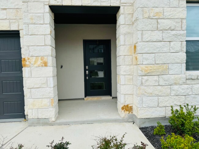 Building Photo - 220 Terminus Trl