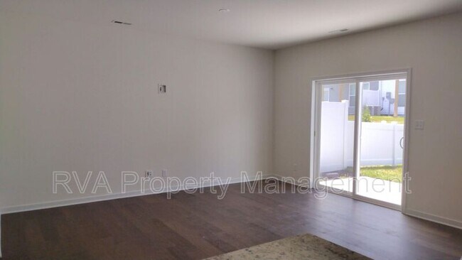 Building Photo - 11252 Benton Pointe Wy