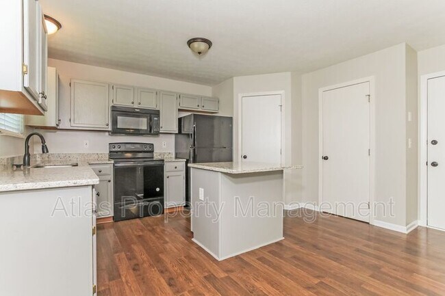Building Photo - 597 Weeping Willow Ln