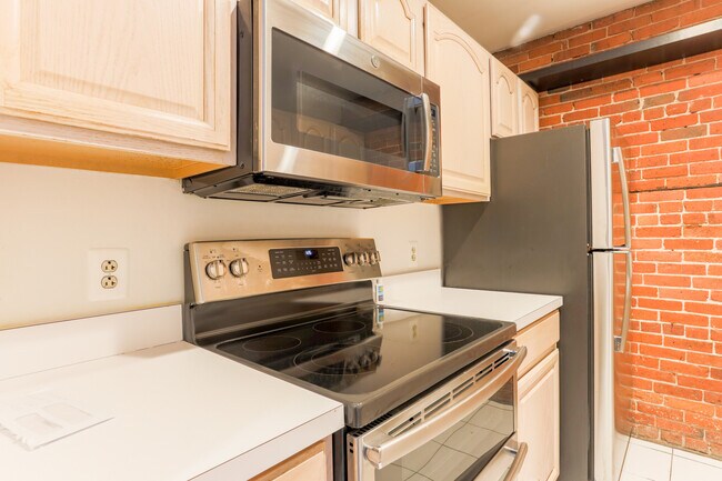 Foto del edificio - 1750 Washington St