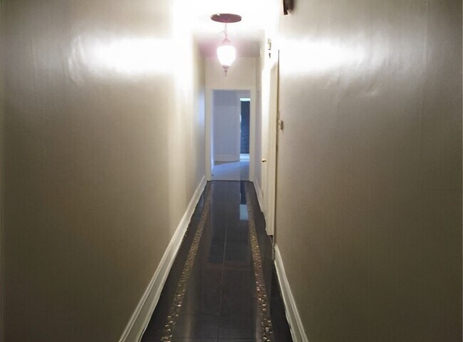 Foto del edificio - 6030 Catharine St