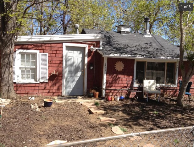 Building Photo - 1207 College Ave