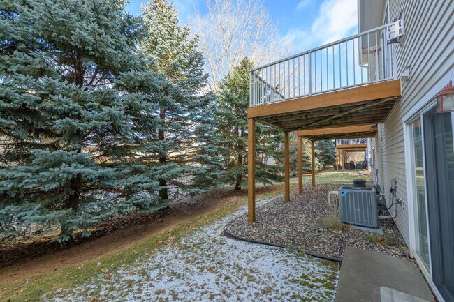 Building Photo - Awesome 3 bed woodbury townhouse, dont mis...