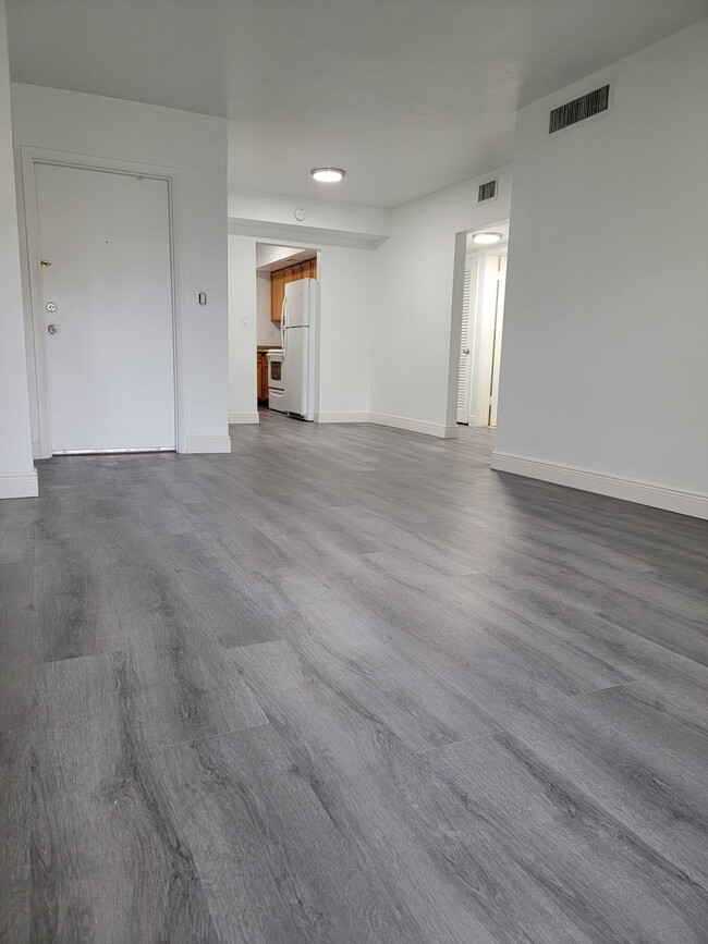 Photo - 7610 SW 82nd St Apartment