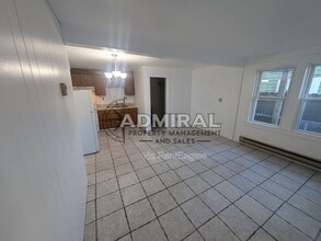 Building Photo - 8 Mechanic St