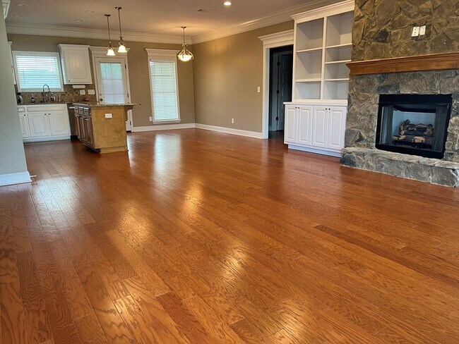 Foto del edificio - 129 Hillridge Dr