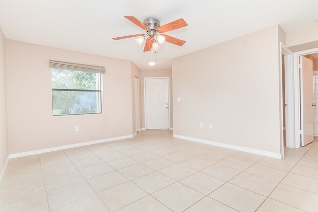 Building Photo - Beautiful 1 bed/1bath 1st-Floor Condo FOR ...