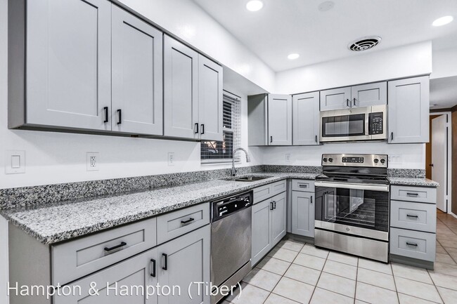 Building Photo - 3 br, 2 bath House - 5220 16TH AVE N