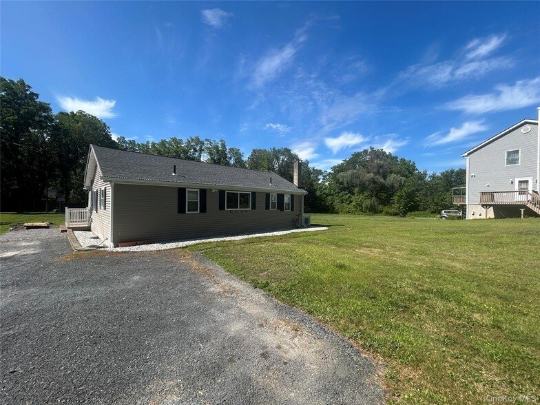 Primary Photo - 980 Lakes Rd